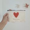 pochettee Broderie personnalisée faite main par En Plein Cœur Créations