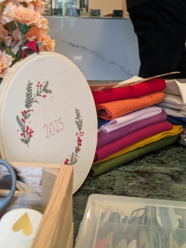 Perfectionnement à la broderie (niveau 2) - Goûter créatif à La Popote d'Ondine Nice